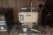 De Longhi espresso machine