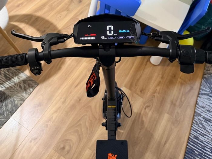 Electric scooter