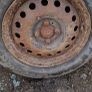 2 rims and hubs 4 stud Image 3