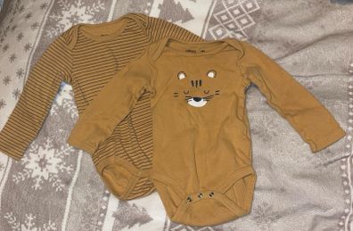 Baby vest x2 18months