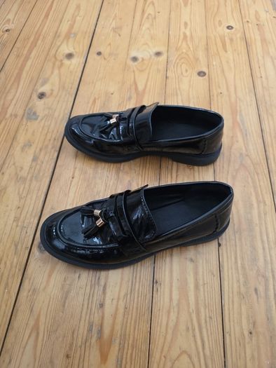 Schuh girls loafers
