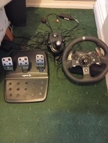 Logitech g920 for xbox/pc with pedals and shifter