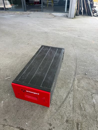 Armorgard Trekdror Van Vault Slider