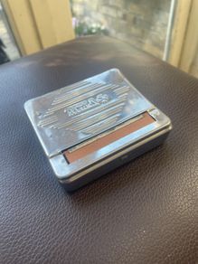 Rizla cigarette roller