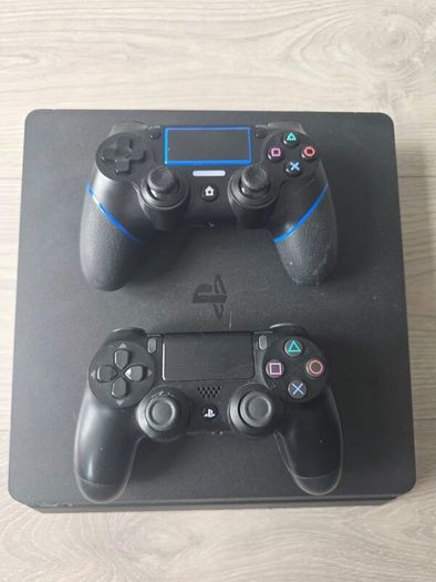 PS4 Slim 500G + Call of Duty, 2 Controllers