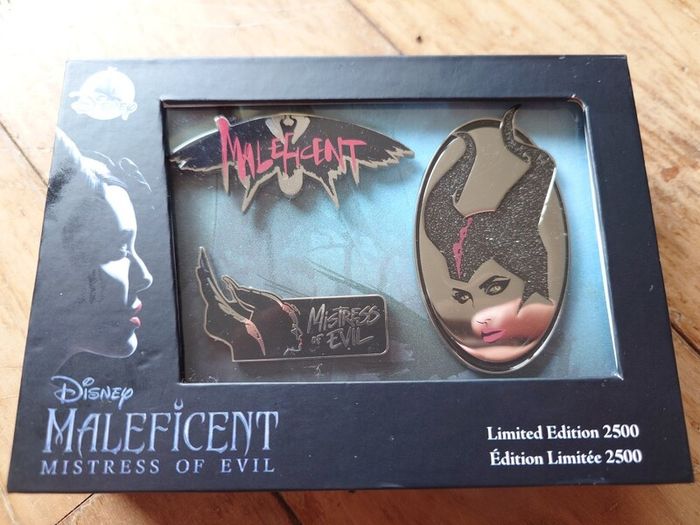 Disney Maleficent Pin set