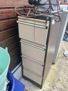 filing cabinets with keys