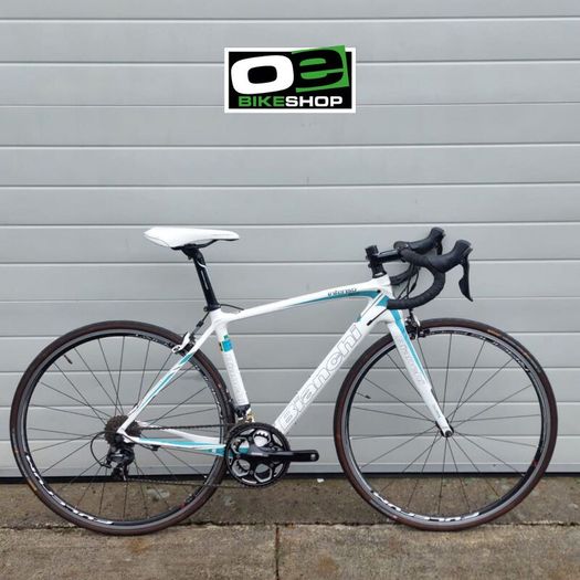 Bianchi Intenso, Carbon frame, Shimano 105
