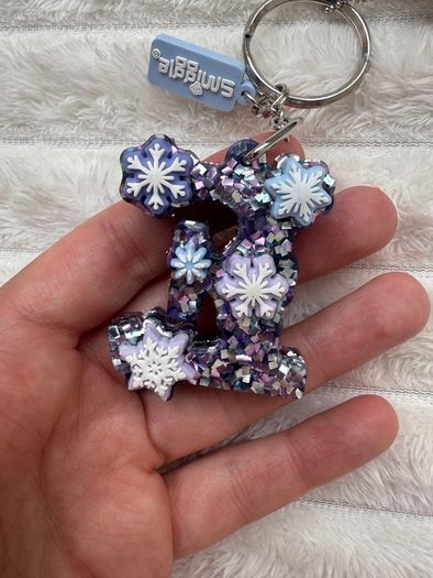 Smiggle Frozen 2  Keyring Letter E Please see photos