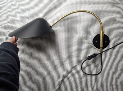 Wall lamp sconce