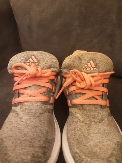 Trainers/Adidas Cloudfoam Trainers Size: 5 UK .. 38 EU .. Colour: Grey/Pink .. Price Drop