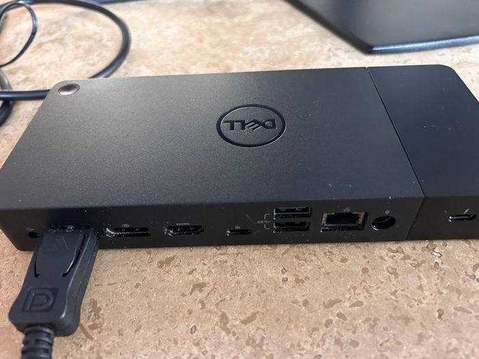 HP Z24 Monitors