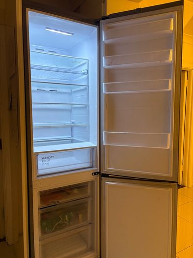 Samsung Series 5 Fridge Freezer