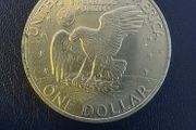 1974 Eisenhower One Dollar Ike US Coin No mint Mark Flying Eagle