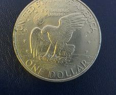 1974 Eisenhower One Dollar Ike US Coin No mint Mark Flying Eagle