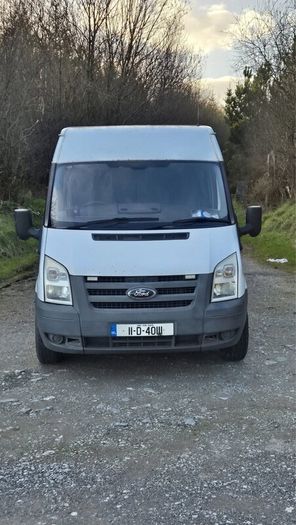 Crew cab ,6 seater  Ford transit van