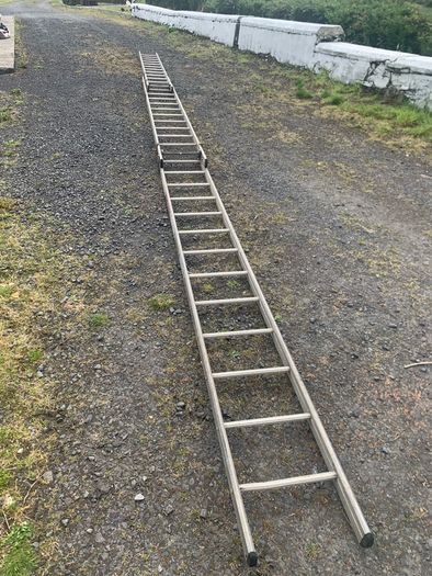 Roof Ladder