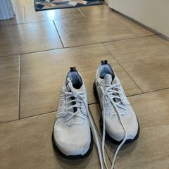 Cloudswift shoes