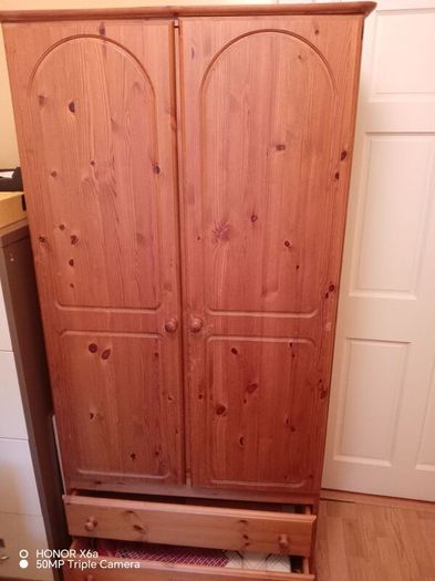 wardrobe