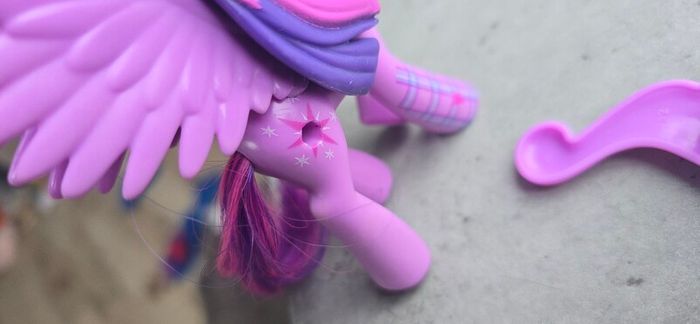 4inch Princess Twilight Sparkle and Brush from the Equestria Girls doll set MLP G4 My Little Pony 2013