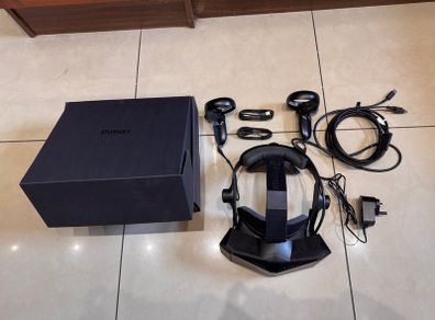 Pimax 35-PPD Crystal Light virtual reality headset