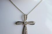 Vintage Sterling Silver  Rhinestone Curved Cross Necklace length 18" - 4,5g
