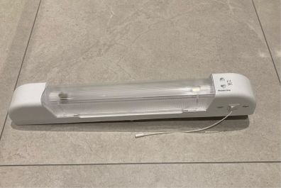 Bathroom lamp