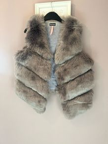 fur gilet