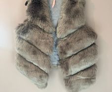 fur gilet