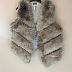 fur gilet