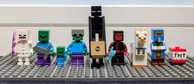 Lego Minecraft characters