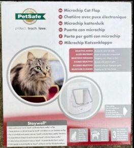 Microchip cat flap