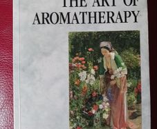 Robert Tisserand / The Art of Aroma Theraphy/ 1993