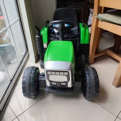 Electric tractor