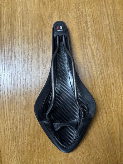 Fizik Arione R3