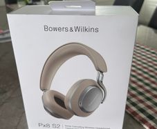 Bowers & Wilkins Px8 S2