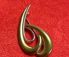 Brooch