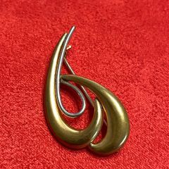 Brooch