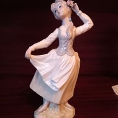 Tengra Girl figurine