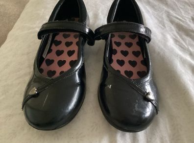 Clarks kids shoes size 1
