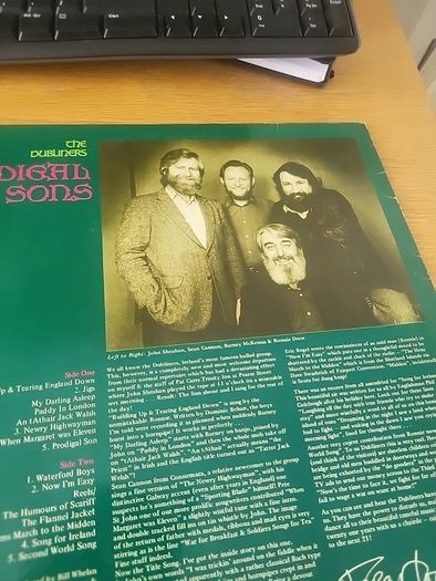 The Dubliners Prodigal sons vinyl. sleeve signed by the band.