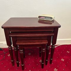 nest of tables, light mahogany square.