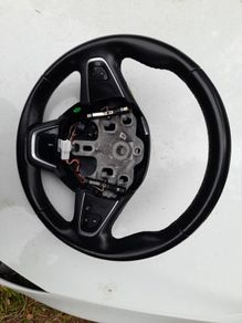 renault clio steering wheel