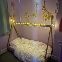 Toddler bed