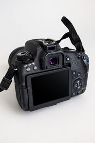 Cannon EOS 77D and accessories