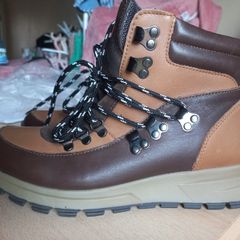 New, beautiful brand-name boots. Leather! Very comfortable.
