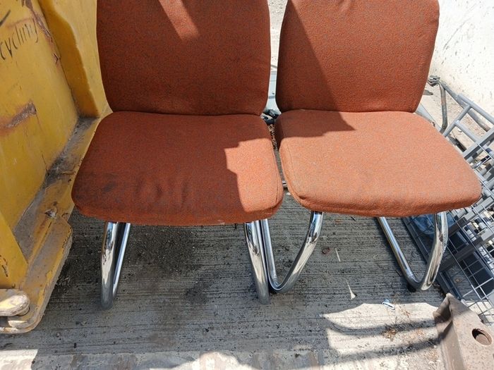 10 chairs