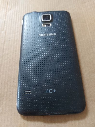 Samsung Galaxy S5, 16GB HDD, 4GB Ram,  3 network possibly, excellent cosmetic condition and working fine