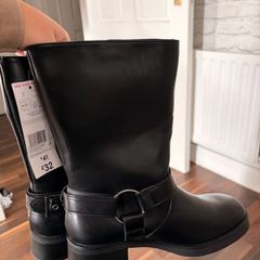 Boots F&F UK7