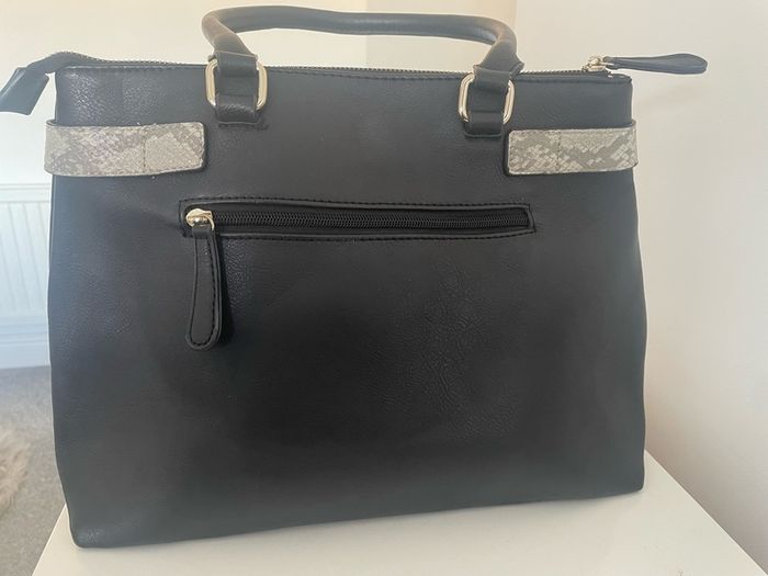 Henley handbag